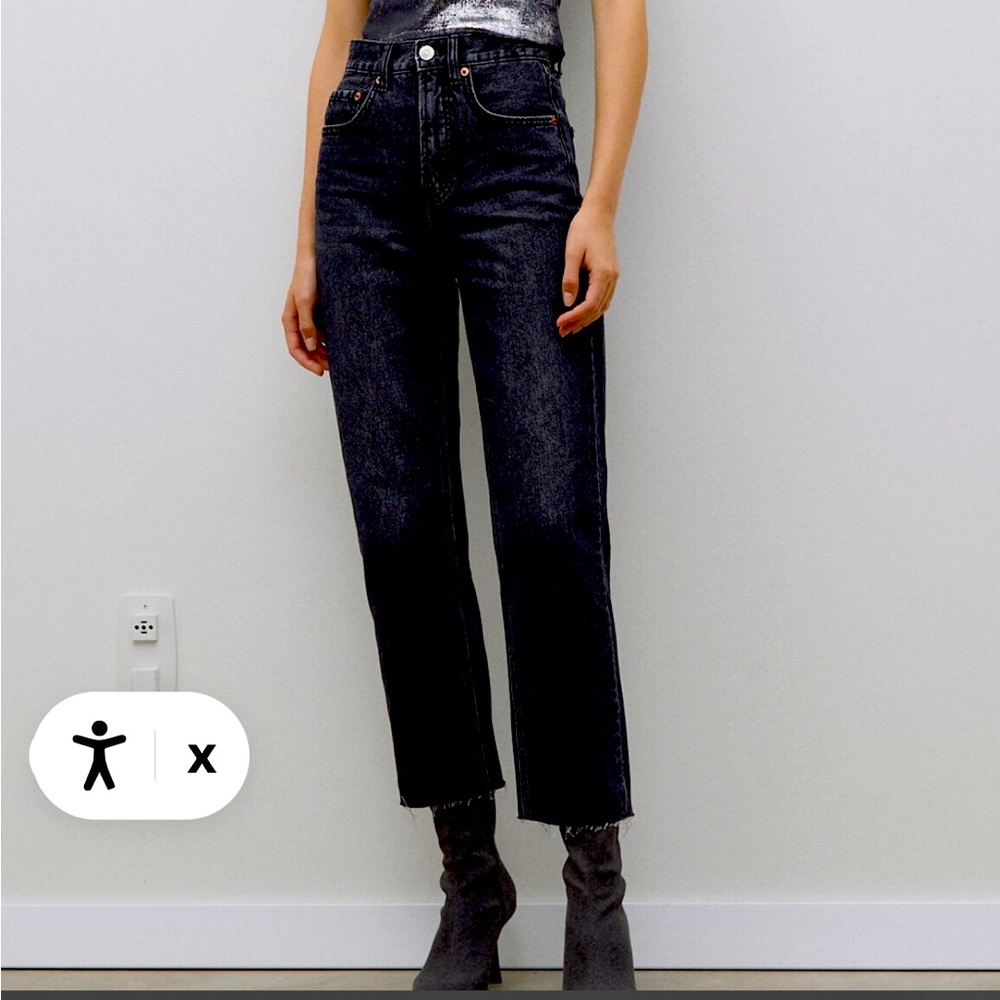 Black crop ankle jeans